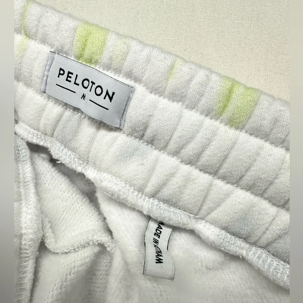Peloton Chic‎ Tie-Dye Sweat Short White Green Grey Women's Size M
